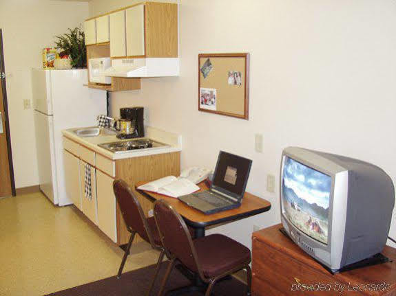 Woodspring Suites Μίντλαντ Δωμάτιο φωτογραφία