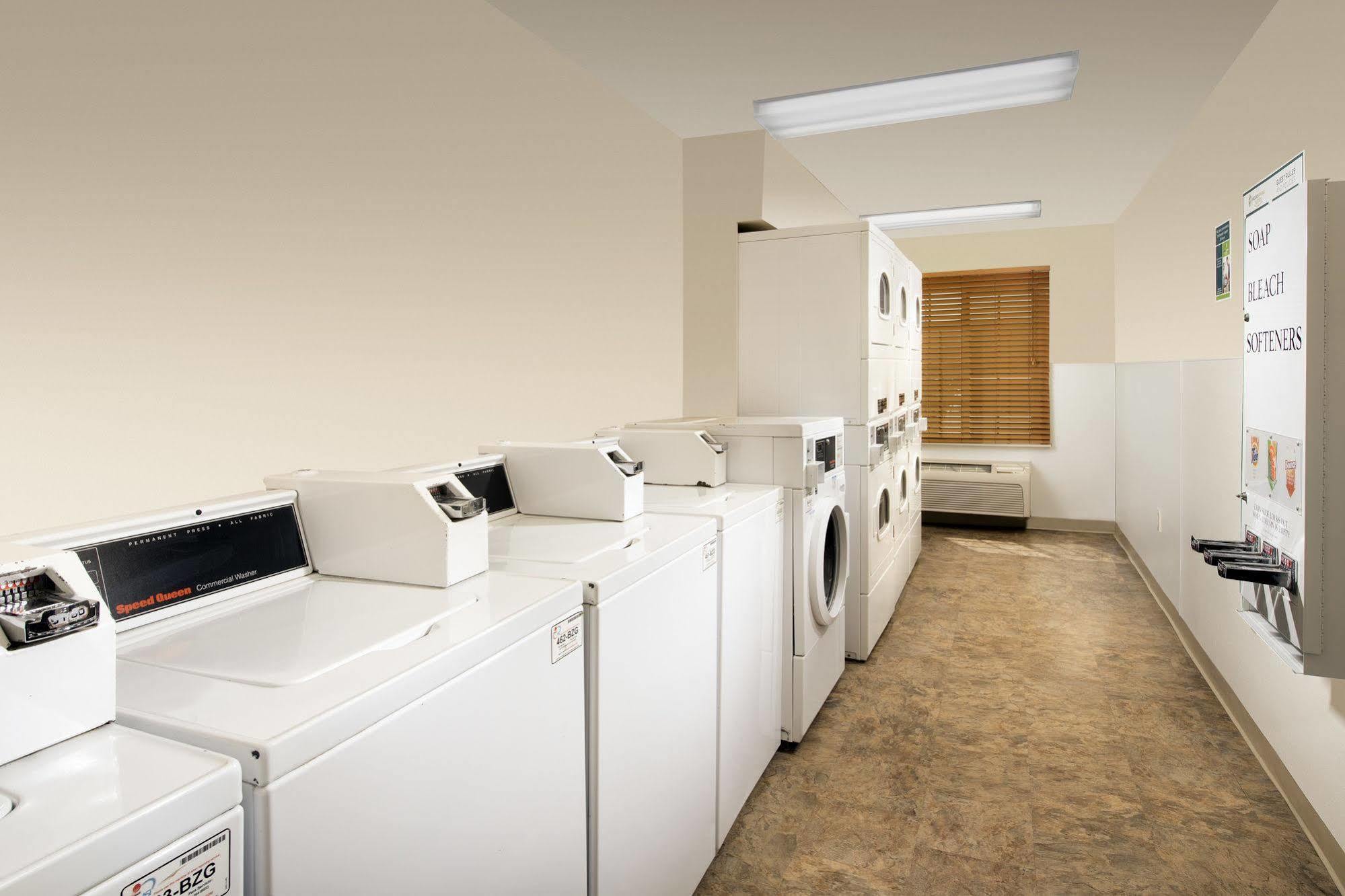 Woodspring Suites Μίντλαντ Εξωτερικό φωτογραφία